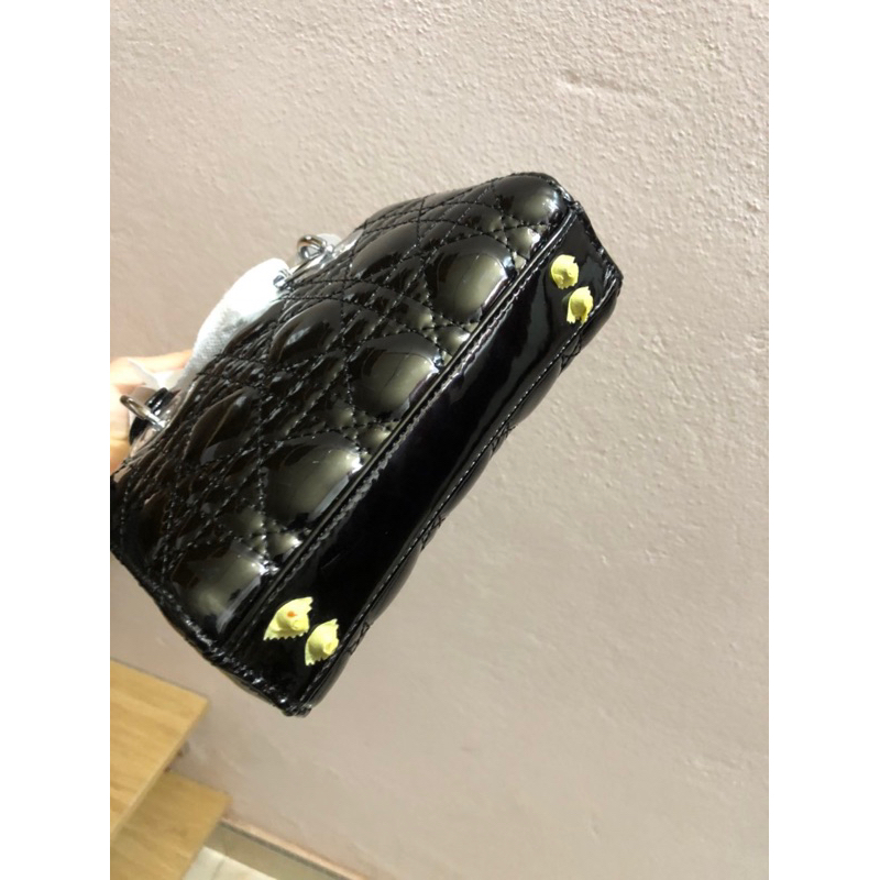 Túi CD Da Bóng Size 18,22 cmBản Vip full bocx nguyên siu Sang Sịn Đeo Chéo Cầm Tay Siêu Sang Chành nắp nam châm