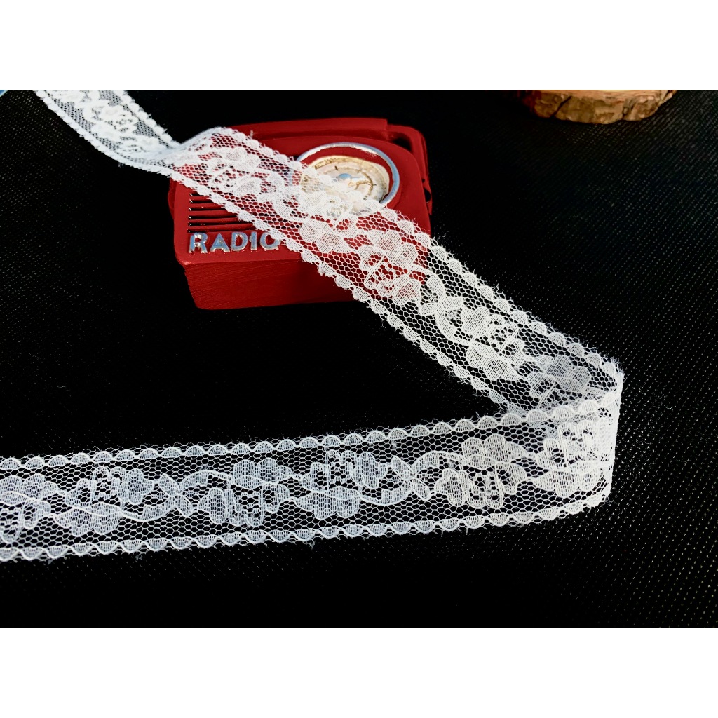 [0078] 1m viền ren lưới thêu hoa