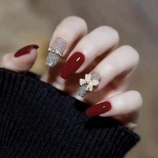 Móng Giả Thiết Kế Phom Thang Đính Đá Tone đỏ