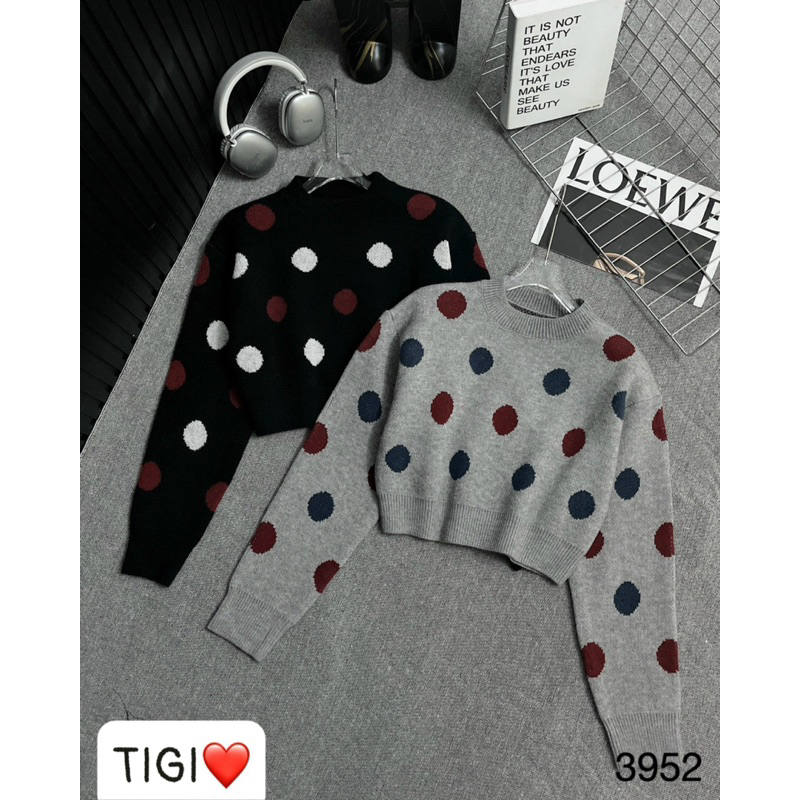 Áo Len Chấm Bi Croptop Hà Thu Hoàng