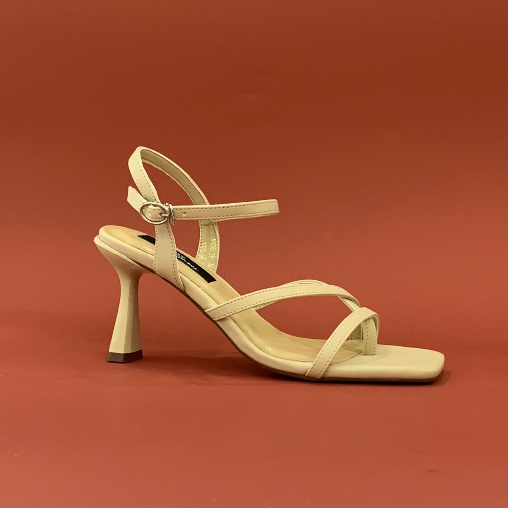 Giày sandal nữ sỏ ngón quai mảnh xéo cao gót 7cm MT3250