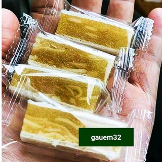 Kẹo mãng cầu xiêm ít đường cốt dừa ép bánh tráng