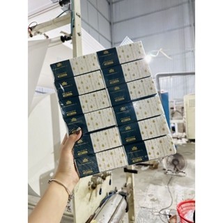 Khăn giấy rút Vietnam Airlines màu trắng 3 lớp mềm mịn siêu dai, 300 tờ - lốc 12 gói nhỏ