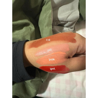Má hồng dạng kem Glossier Cloud Paint