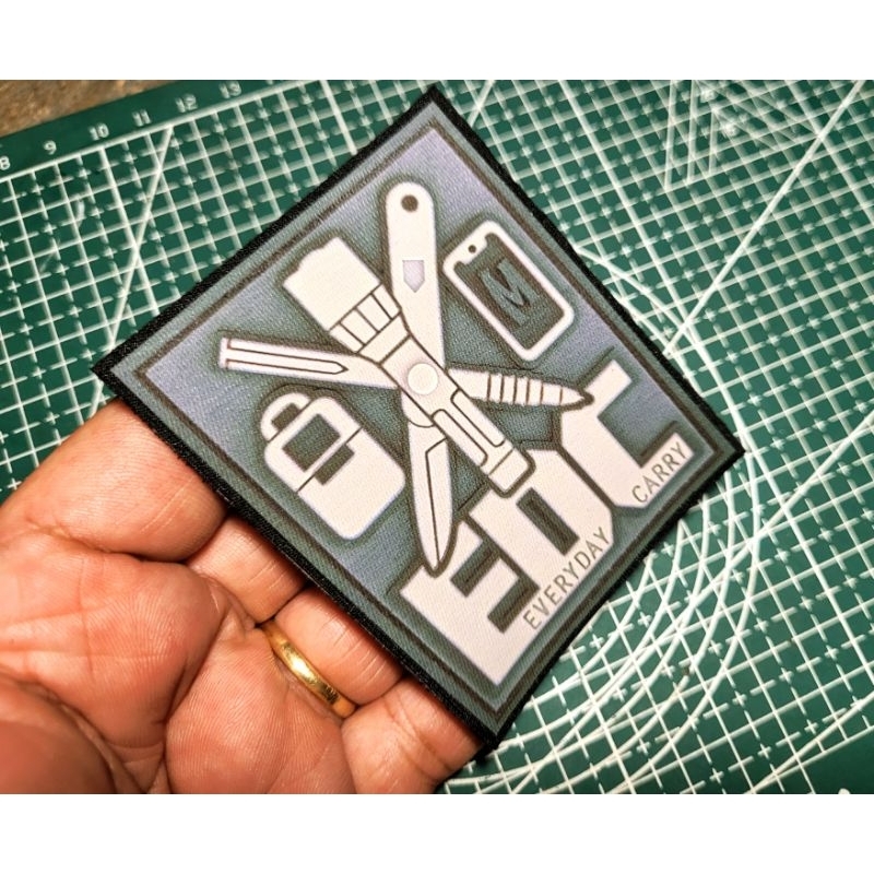 Patch in EDC. Patch có gai velcro dán lên balo, túi Tactical.