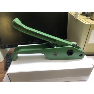 Dụng cụ căng siết dây đai thùng
