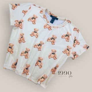 Áo thun chất nhung mềm mát nền gấu form croptop 1 màu kem vnxk