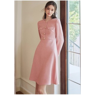 Đầm trơn công sở thiết kế tối giản cổ tròn