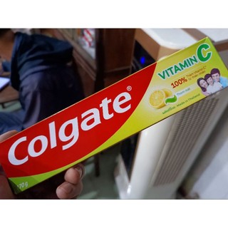 Kem đánh răng Colgate Vitamin C Ngừa sâu răng 170g