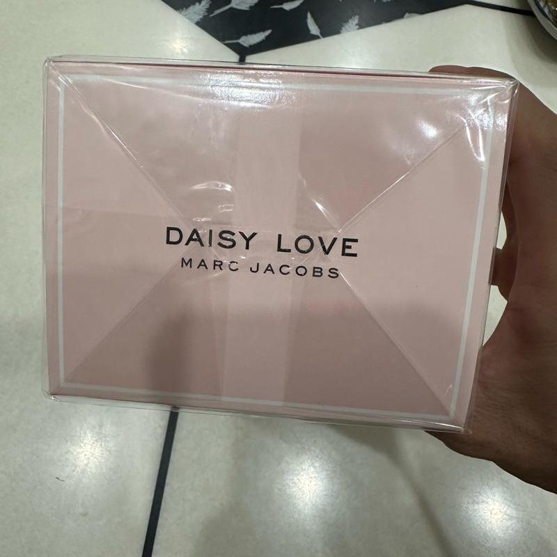 Nước hoa nữ Marc Jacobs Daisy Love Eau So Sweet EDT 100ml full seal như hình