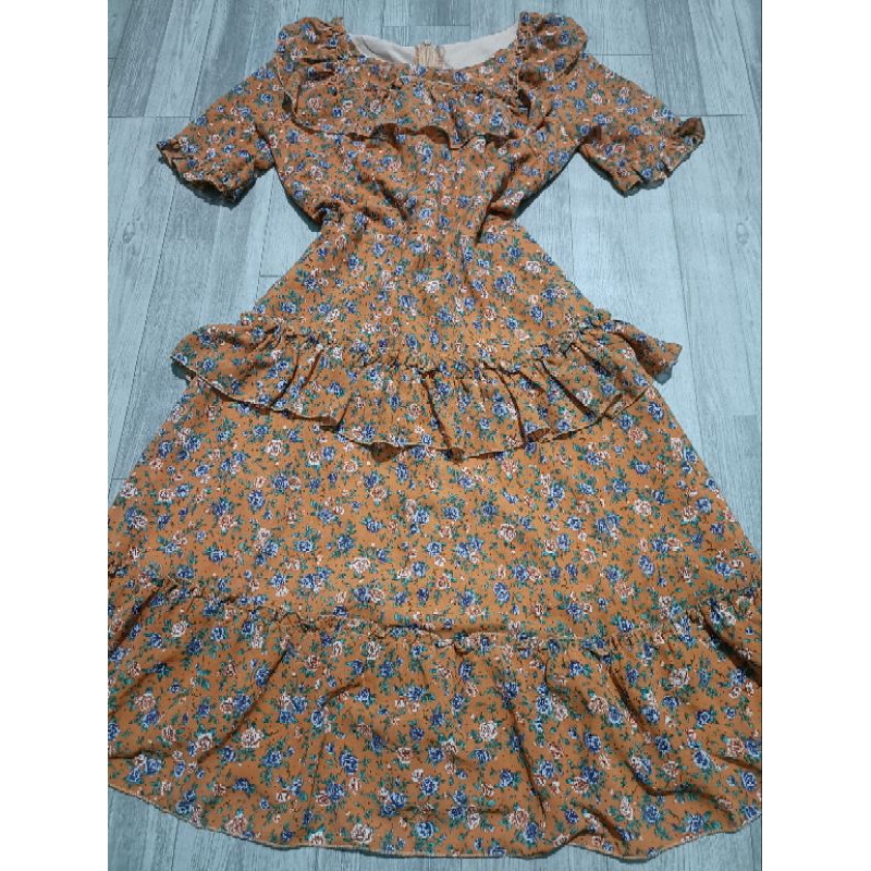 đầm thanh lý size M eo 72