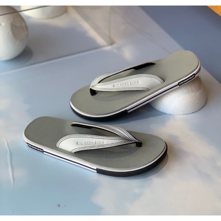 Dép Sneaker Buzz xỏ ngón xám quai trắng viền đen chính hãng 1SBS045