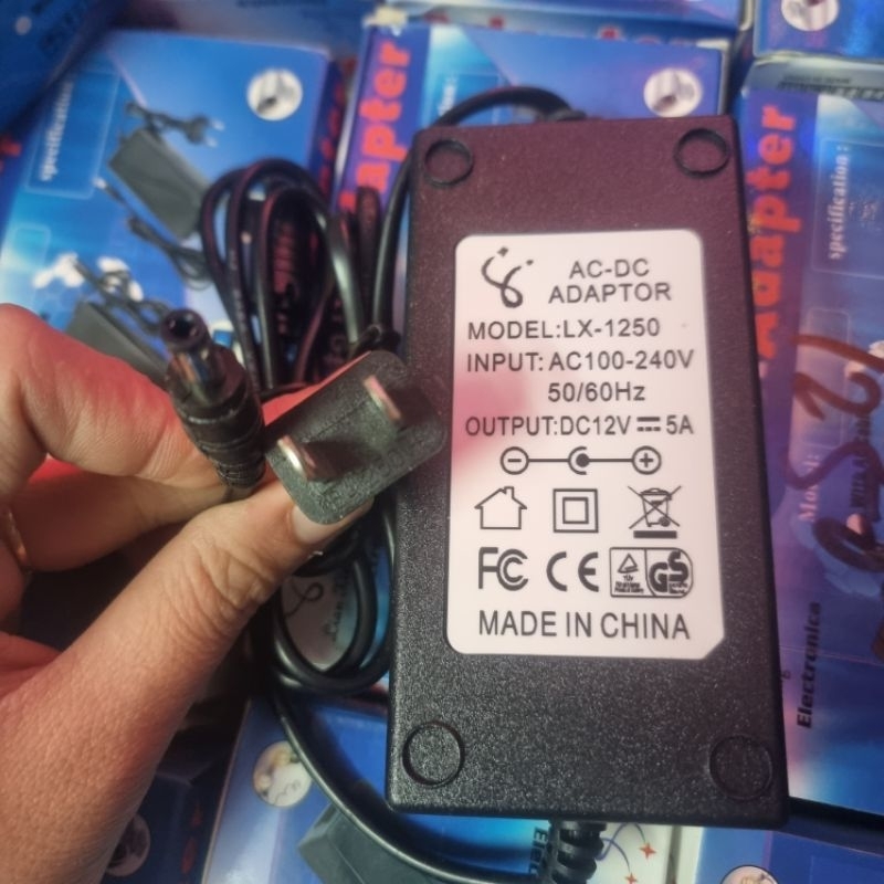 adapter 12v 5a