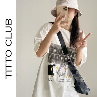 Áo phông form rộng in nổi good day - titto closet