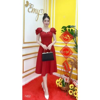 Đầm emy em7452 xoè đỏ kết hạt cổ