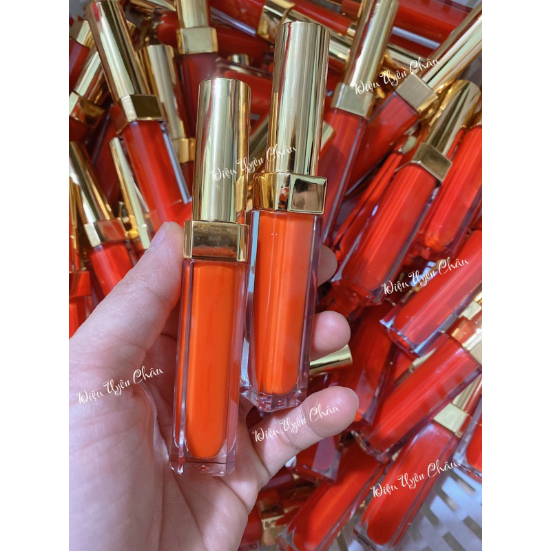 Son Dưỡng Môi Kích Màu Sau Phun Xăm-Mẫu Thỏi Lục Giác Vuông Nắp Vàng