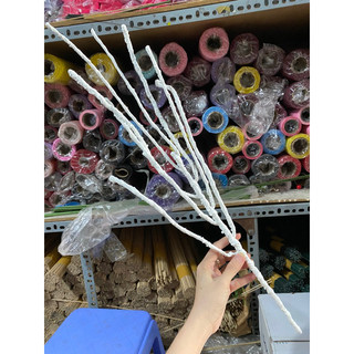 Cành tuyết dẻo trắng trang trí(cành)