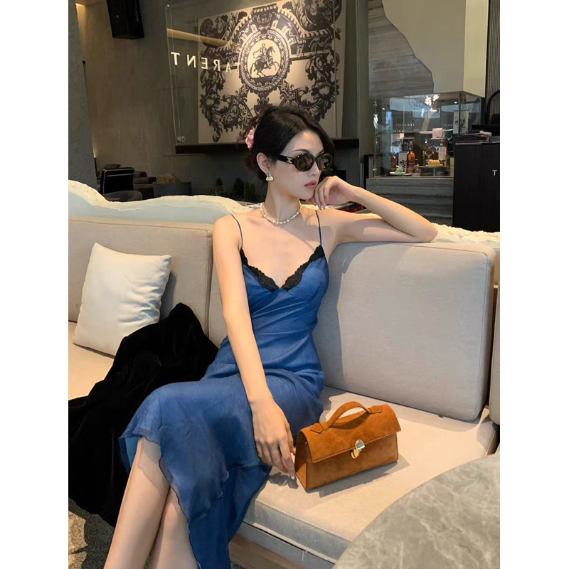 Sẵn Dáng dài M -[HÀNG ĐẶT TRƯỚC] Đầm hai dây cổ tim phối ren #744