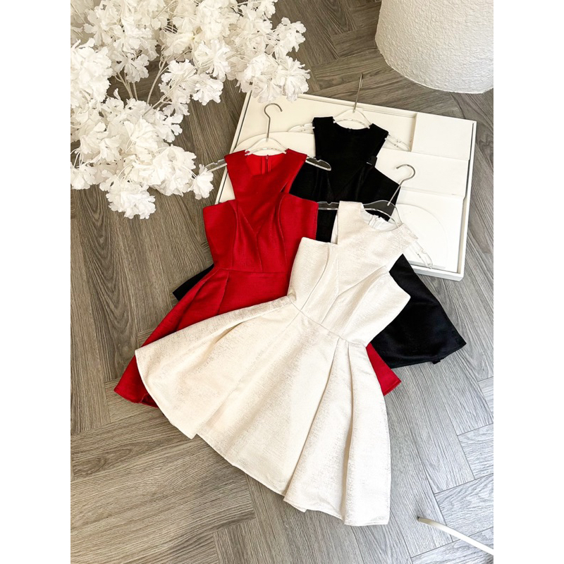 Đầm xoè sn cổ tròn xếp li