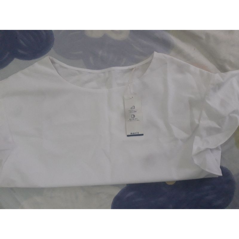 Áo sơ mi trắng dài tay trẻ em