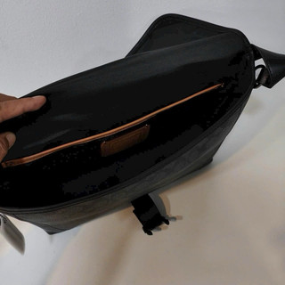 Cặp nam công sở da thật Beck Messenger vừa lap