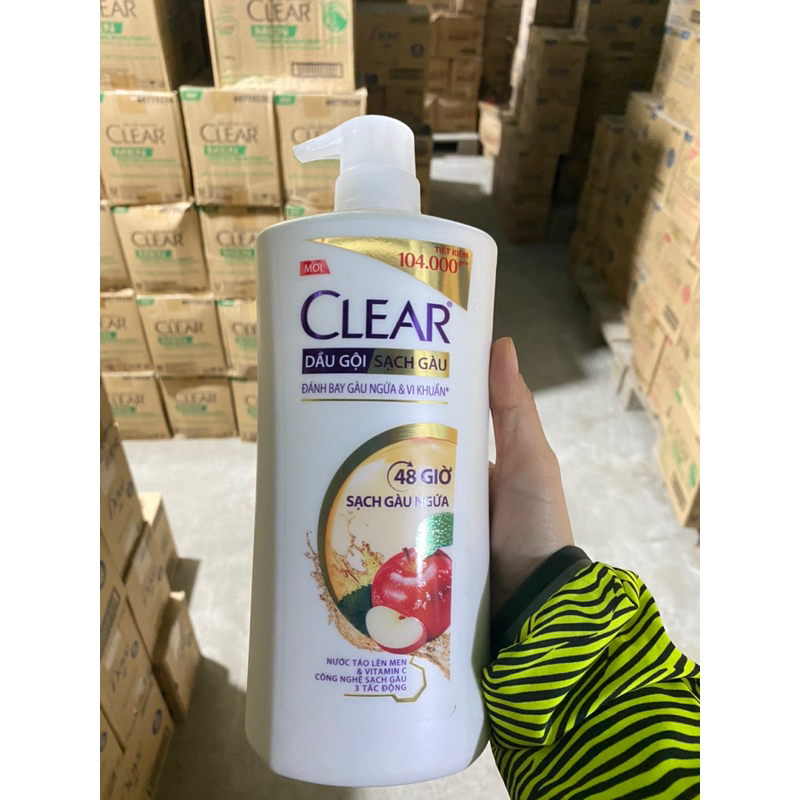 Dầu gội sạch gàu thảo dược Táo Clear chai 880 việt nam
