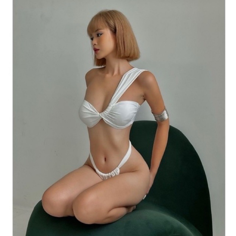 Bikini 2 mảnh đồ bơi áo tắm chéo vai quần khoe Mông .HÌNH Thật ( sẵn hàng - hỏa tốc) | BigBuy360 - bigbuy360.vn