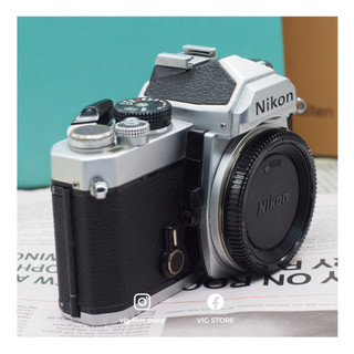 Body SLR Nikon FE và FM