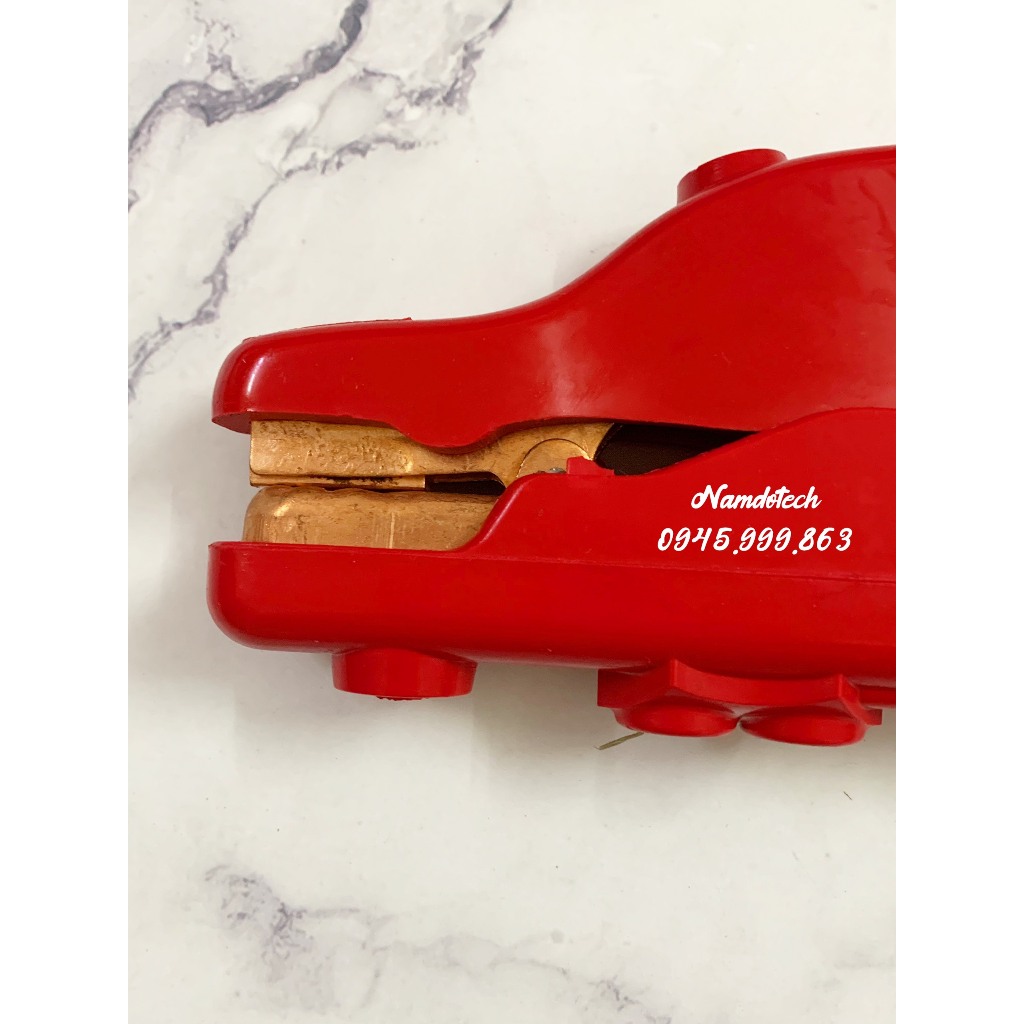 Kìm hàn cán gỗ 600A dùng trong máy hàn que