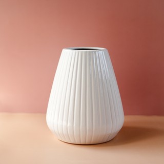 Bình hoa bằng gốm sứ trắng Jassi Decor