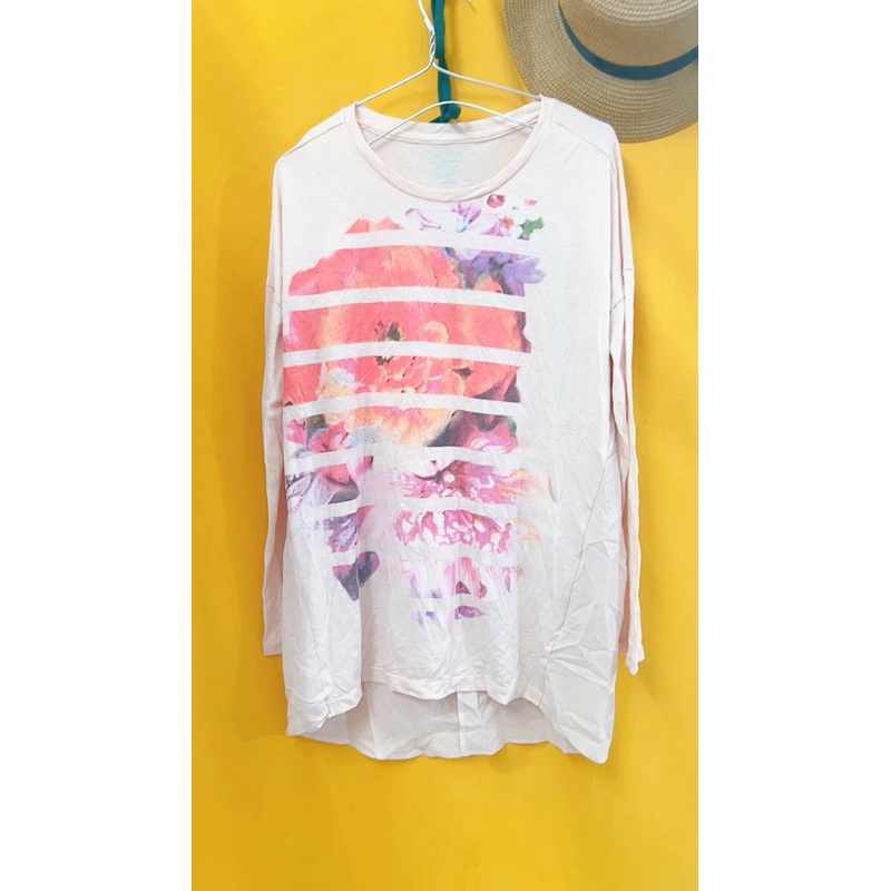 áo thun hồng nhạt dài tay size M/L.S823