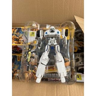 Robot Transfomers biến hình thành ô tô