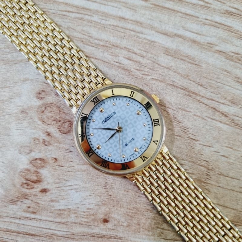 Đồng hồ nữ máy Nhật 10