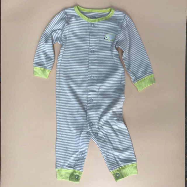 Body kẻ Carter xuất xịn