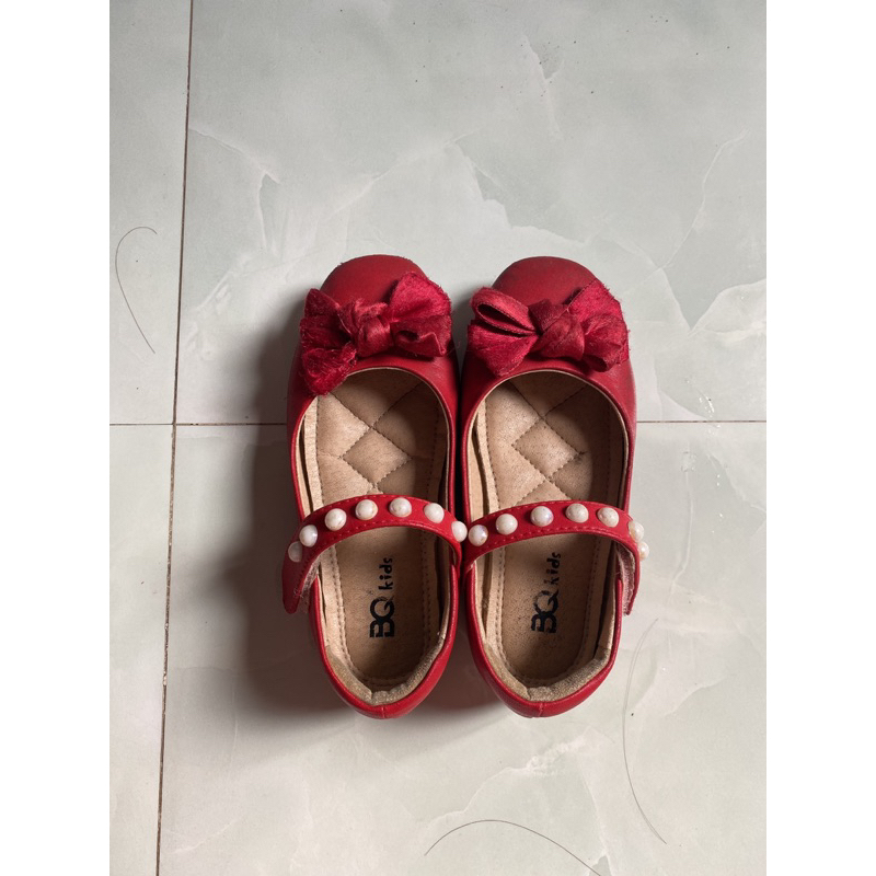 Thanh lý giày BQ nữ size 26 đỏ 70.000 Đồng.