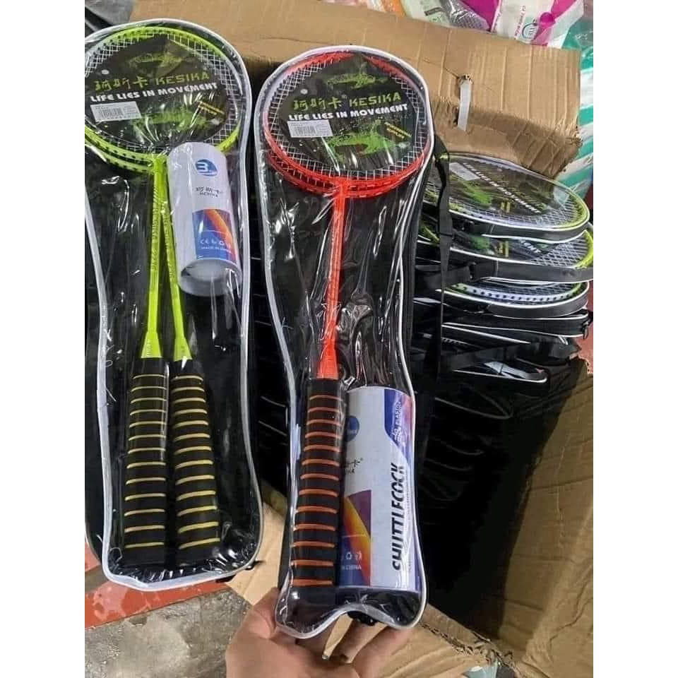 Bộ 2 vợt cầu lông Kesika chắc chắn, tặng kèm túi đựng và 1 hộp 3 quả cầu