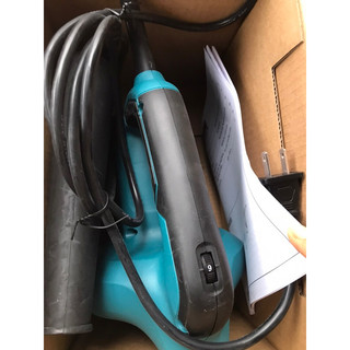 Máy thổi bụi Makita M4000B