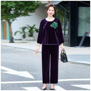 Bộ đồ nhung tuyết nữ - họa tiết thêu