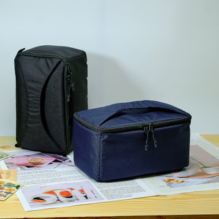 Túi chống sốc cho máy ảnh.