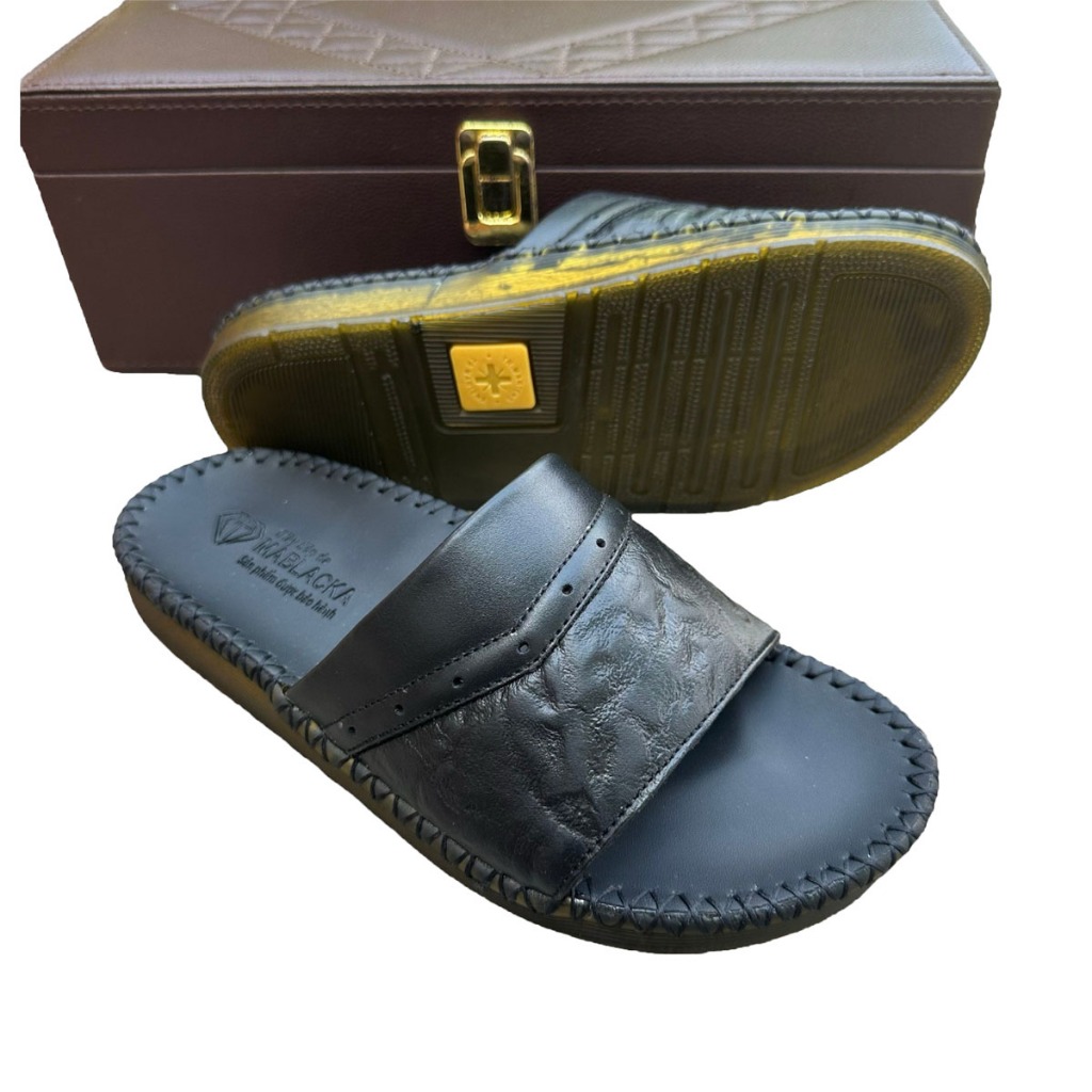 Dép nam quai ngang đẹp, đế cao su đúc nguyên khối cao 3cm, đi mưa thoải mái - D304