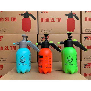 Bình nhựa vàng tưới cây có bơm loại 2 lít