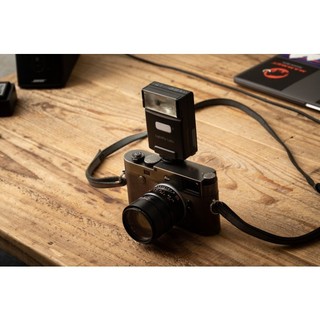 Đèn Flash LightPix Labs FlashQ Q20 III (cho máy ảnh Ricoh GR, Fujifilm, Leica, Sony,..) | Chính Hãng
