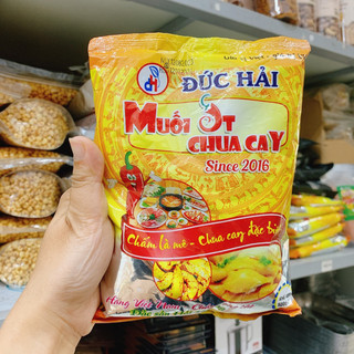 Muối ớt chua cay  đức hải vị chua vừa phải ăn chấm cóc, hoa quả, thịt gà ngon luôn..