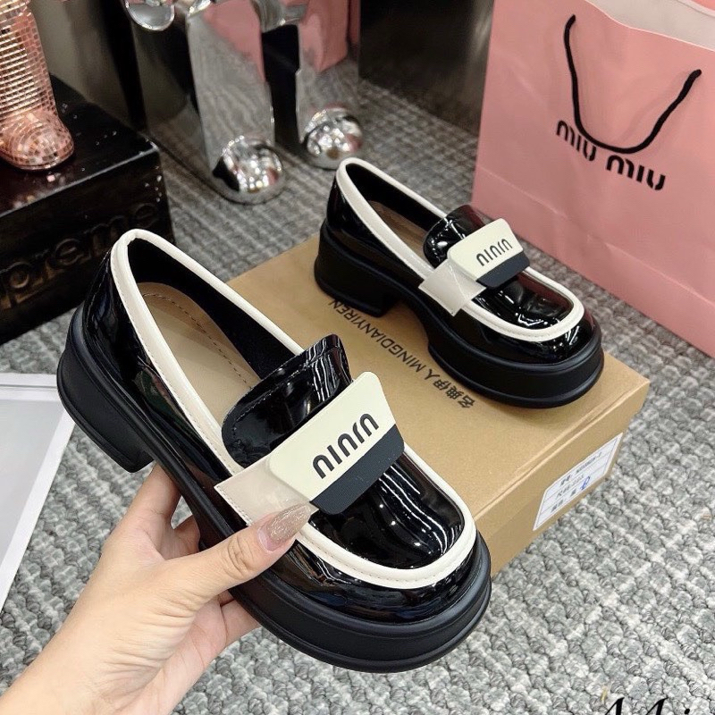 Giày đốc nữ ninrn da bóng đế cao 5p