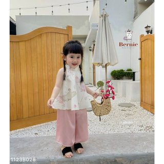 Set yếm lụa hoa sen Bernie cho bé gái