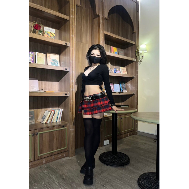 ÁO CROPTOP TAY DÀI XẺ NGỰC