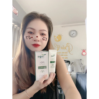 Kem chống nắng vật lý , dưỡng trắng.nâng tông . cấp ẩm. giúp da trắng hồng mềm mịn. dùng cho da nhạy cảm và mẹ bầu