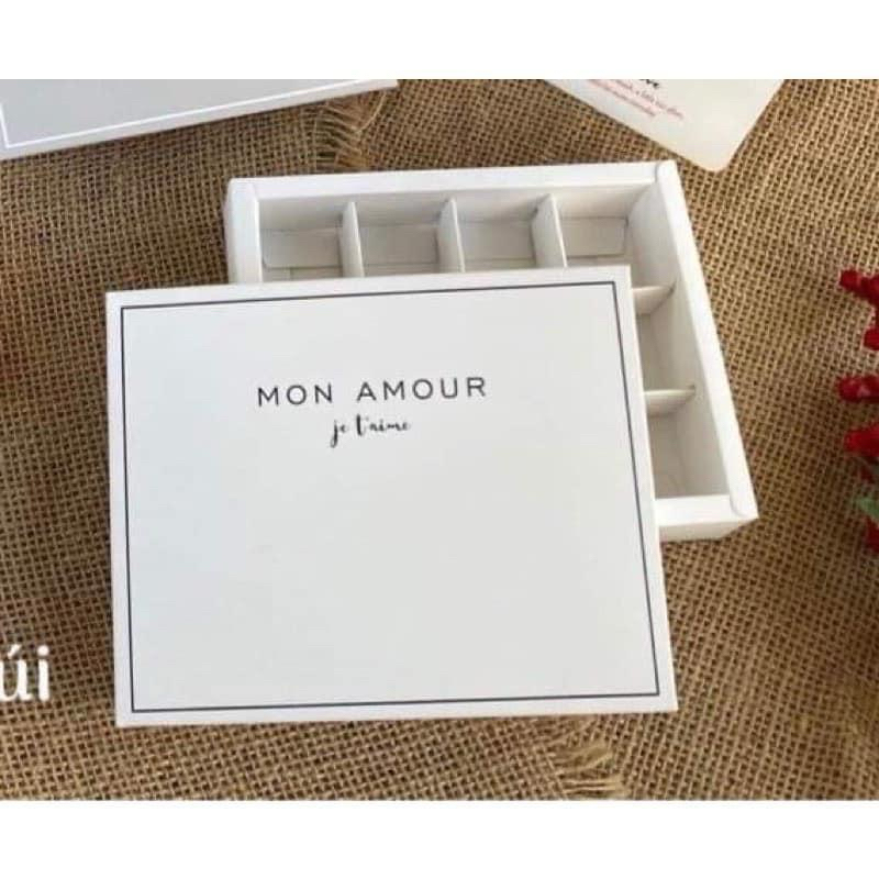 Hộp đựng  sô-cô-la mon trắng