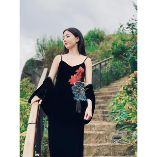 Váy gile nhung the thêu và choàng nhung the thêu cùng màu