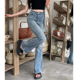 Quần jeans nữ ống loe , quần bò nữ ống loe tua rua gấu màu xanh nhạt siêu xinh tl09
